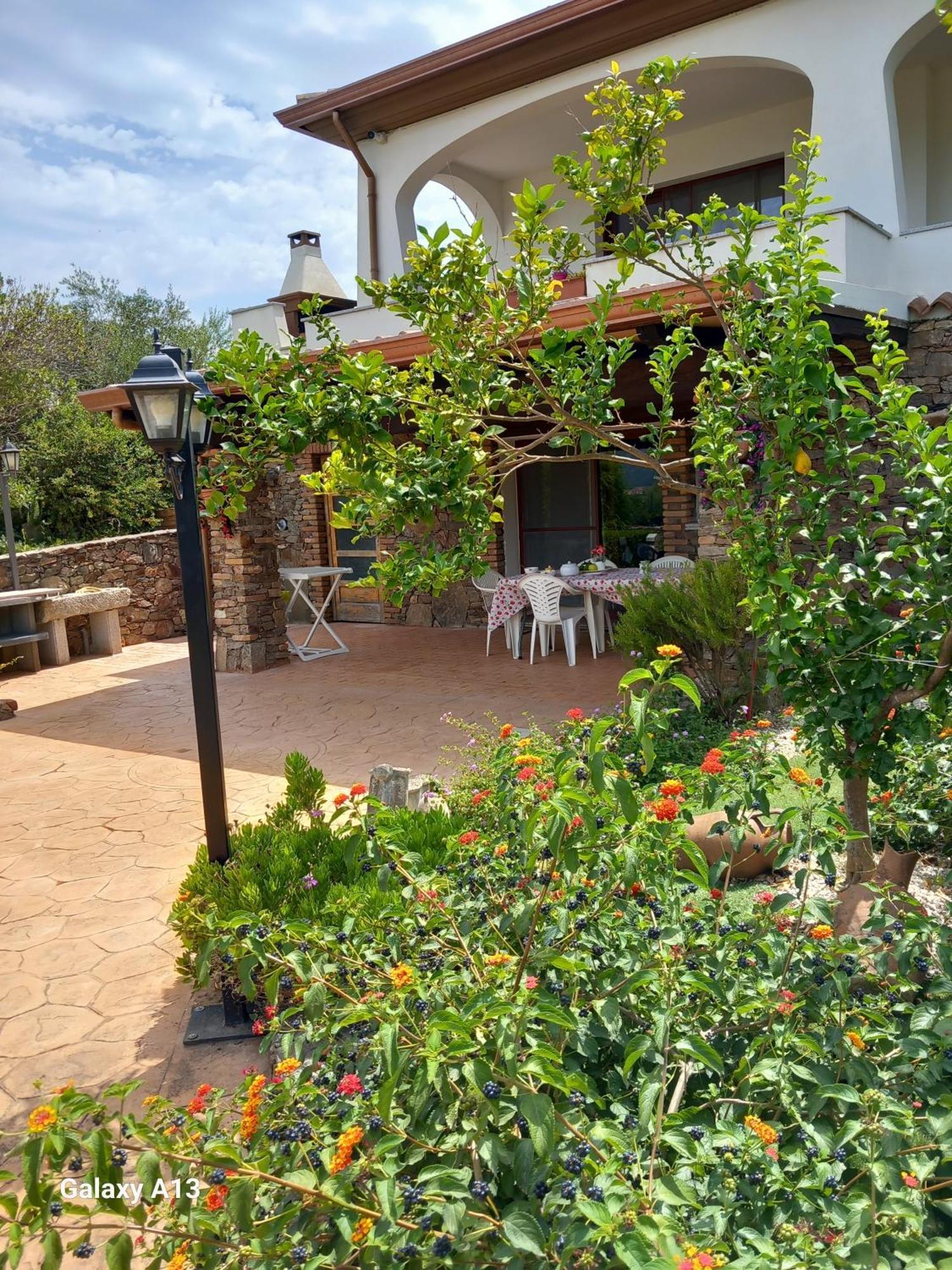 Casa Con Bella Vista Apartman Siniscola Kültér fotó